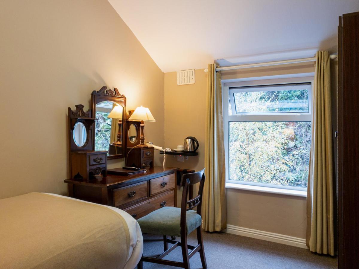 Leenane Hotel リーノーン エクステリア 写真