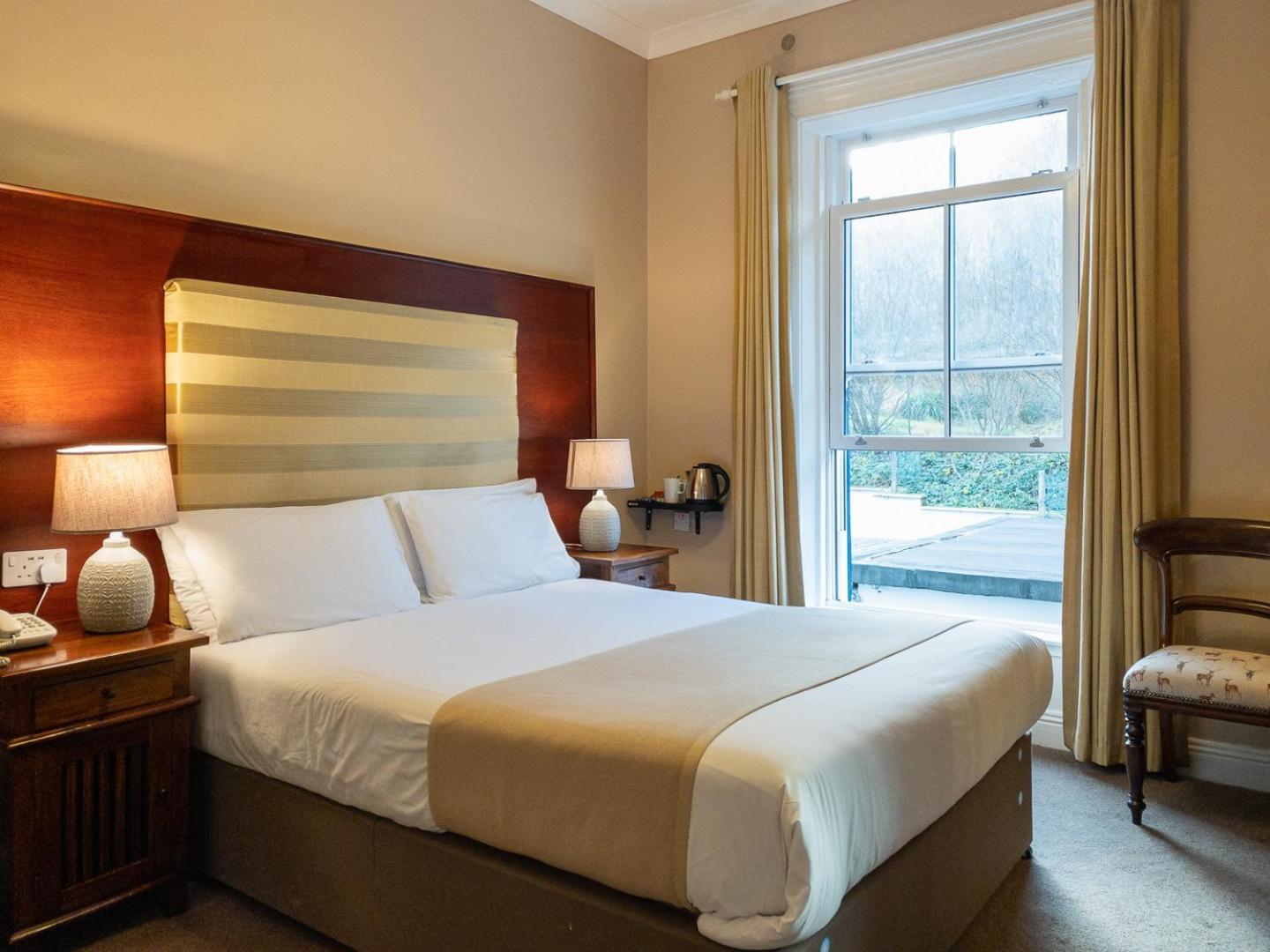 Leenane Hotel リーノーン エクステリア 写真