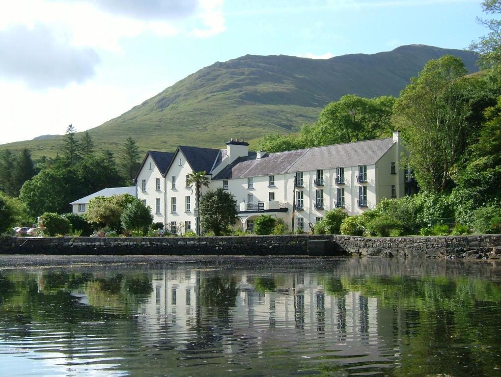 Leenane Hotel リーノーン エクステリア 写真