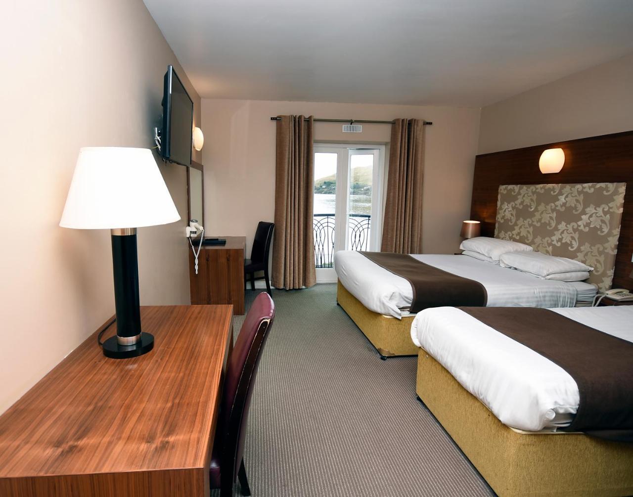 Leenane Hotel リーノーン エクステリア 写真