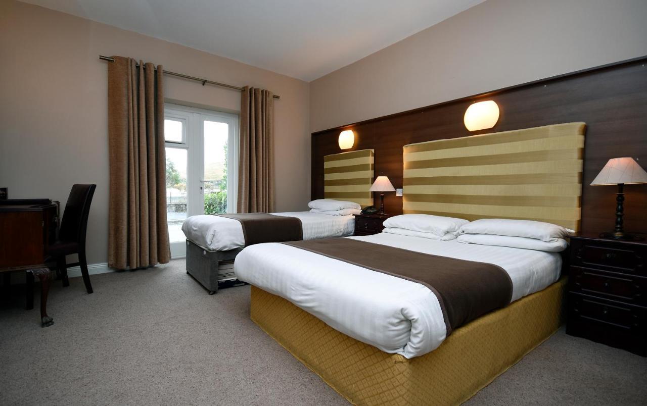 Leenane Hotel リーノーン エクステリア 写真